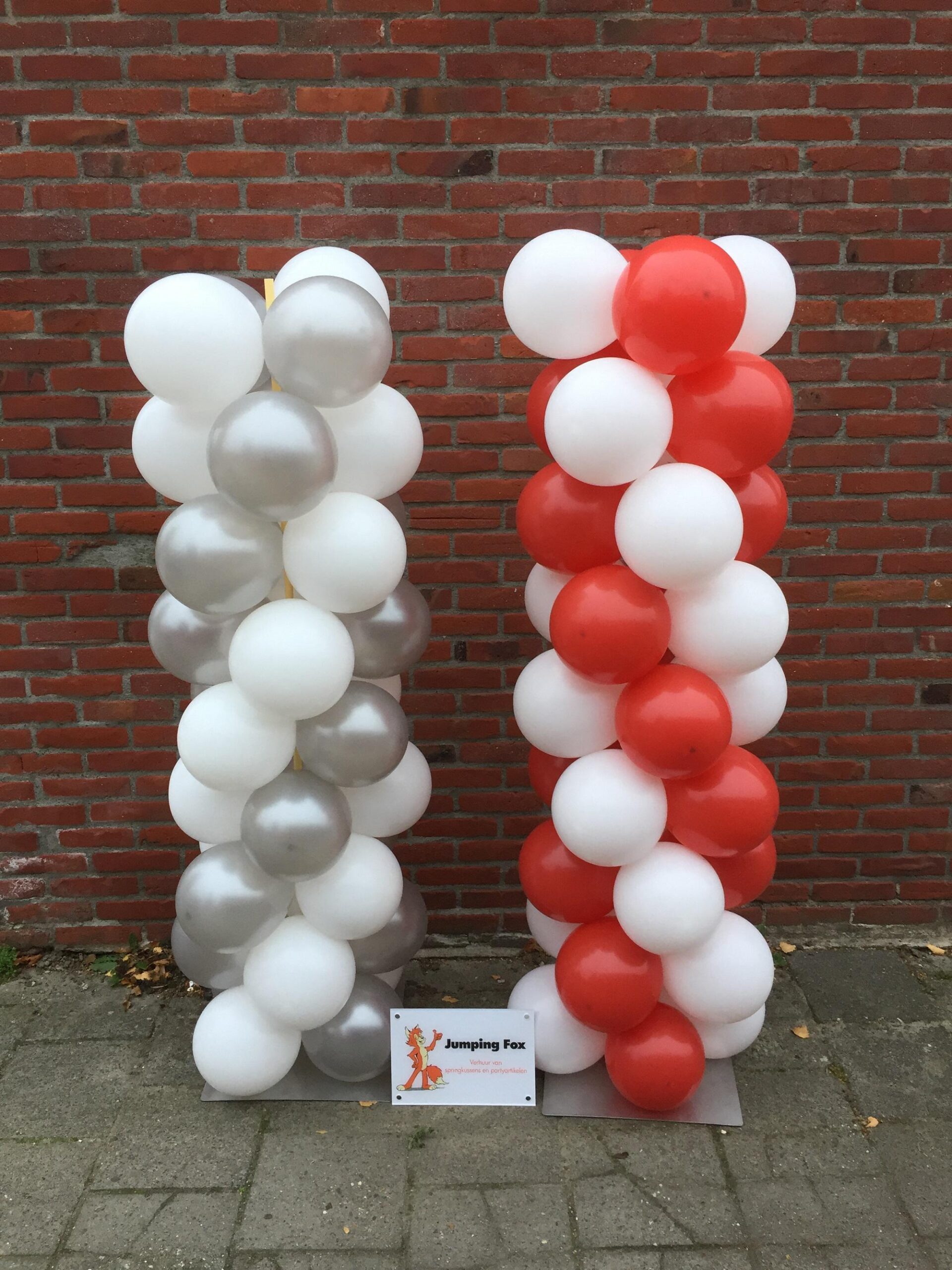Ballonnenpilaren rood zilver wit