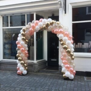 ballonnenboog roze, Chrome goud, wit en transparant